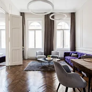 https://opera-apartment-budapest-1065.inbudapesthotels.com